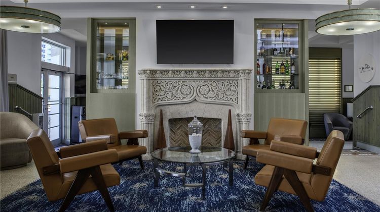 Hilton Garden Inn Miami South Beach Lobby