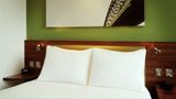 Hampton Hilton Newcastle City Room