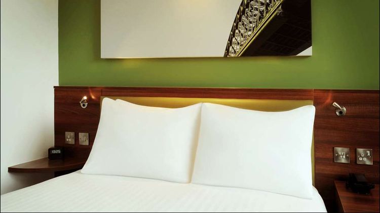 Hampton Hilton Newcastle City Room