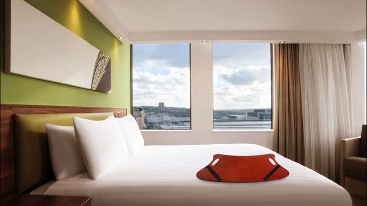 Hampton Hilton Newcastle City Room