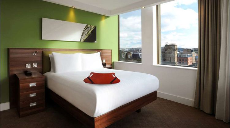 Hampton Hilton Newcastle City Room