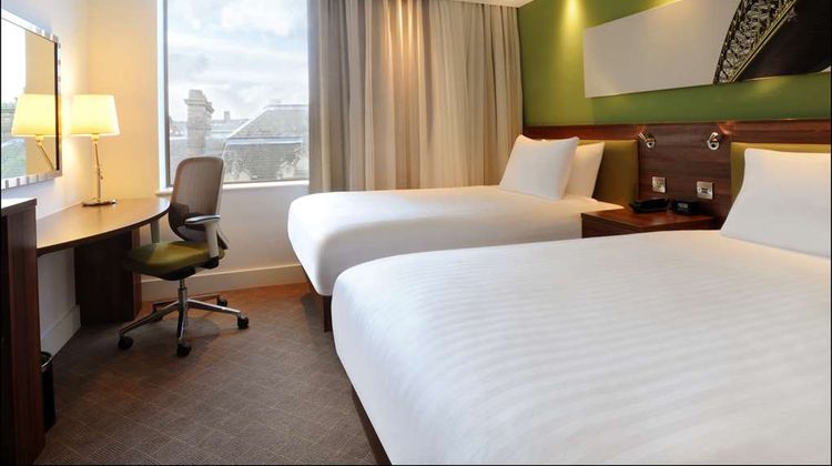 Hampton Hilton Newcastle City Room