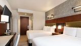 <b>DoubleTree by Hilton New York Downtown Room</b>. Images powered by <a href="https://iceportal.shijigroup.com/" title="IcePortal" target="_blank">IcePortal</a>.
