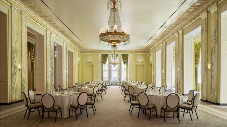 Waldorf Astoria New York Restaurant