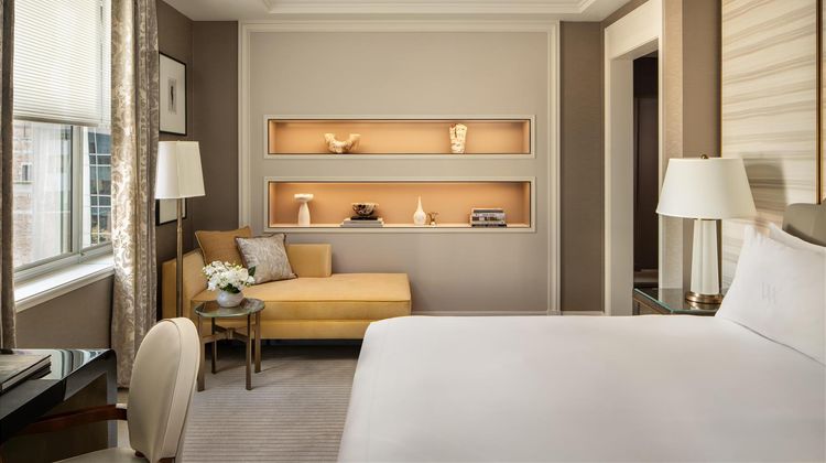 Waldorf Astoria New York Room