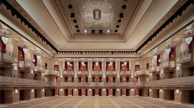 Waldorf Astoria New York Meeting