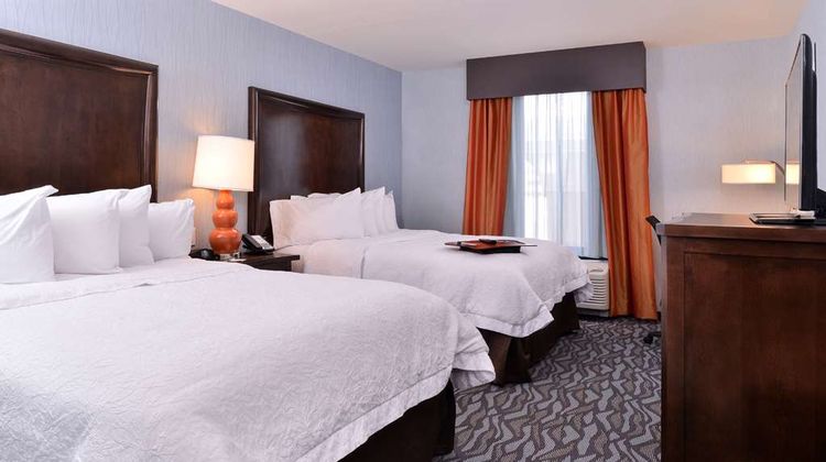 Hampton Inn Potsdam, NY Room