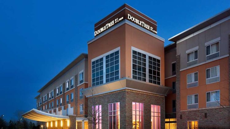 DoubleTree by Hilton Oklahoma City Arpt Exterior