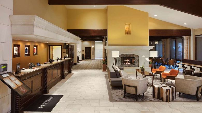 <b>DoubleTree Hotel Ontario Airport Lobby</b>. Images powered by <a href="https://iceportal.shijigroup.com/" title="IcePortal" target="_blank">IcePortal</a>.