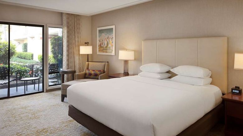 <b>DoubleTree Hotel Ontario Airport Room</b>. Images powered by <a href="https://iceportal.shijigroup.com/" title="IcePortal" target="_blank">IcePortal</a>.