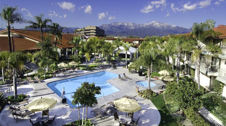 DoubleTree Hotel Ontario Airport Exterior