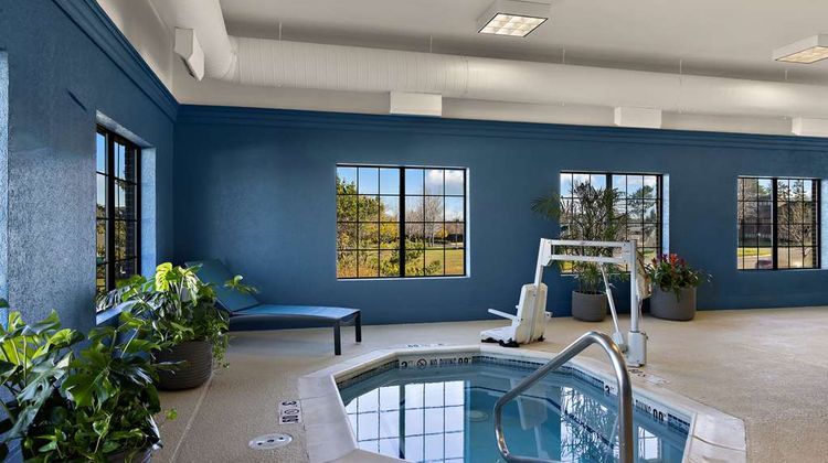 Hampton Inn & Suites Petoskey Pool