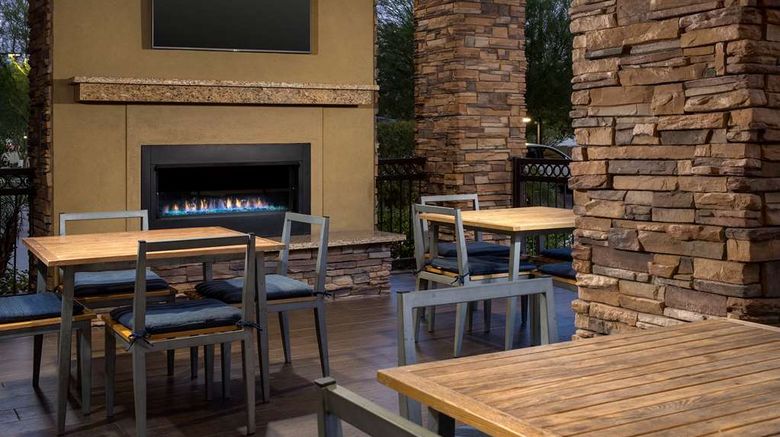 <b>Hampton Inn & Suites Phoenix Tempe Exterior</b>. Images powered by <a href="https://iceportal.shijigroup.com/" title="IcePortal" target="_blank">IcePortal</a>.