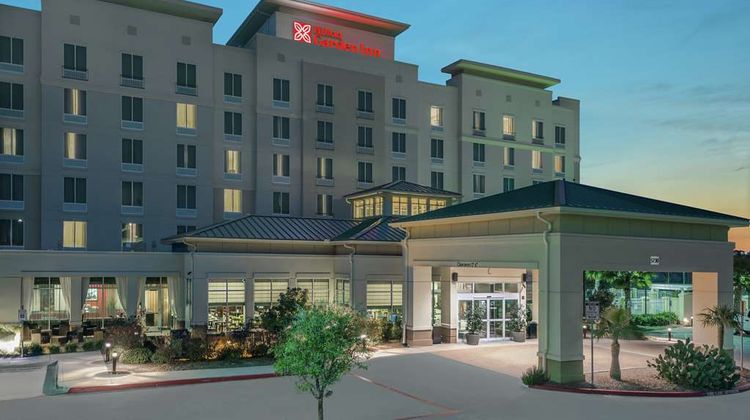 Hilton Garden Inn San Antonio at The Rim Exterior
