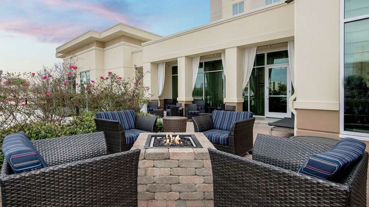Hilton Garden Inn San Antonio at The Rim Exterior