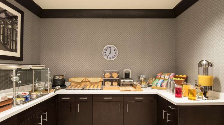 <b>Doubletree by Hilton Schenectady Restaurant</b>. Images powered by <a href="https://iceportal.shijigroup.com/" title="IcePortal" target="_blank">IcePortal</a>.