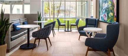 Hampton Inn & Suites San Juan Lobby