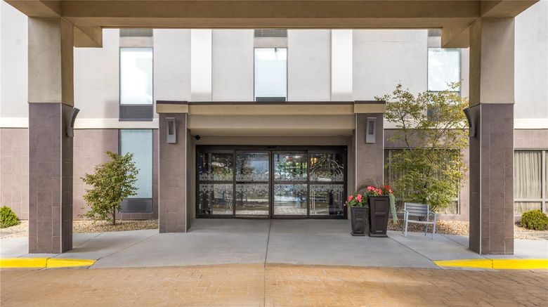 <b>Hampton Inn Somerset Exterior</b>. Images powered by <a href="https://iceportal.shijigroup.com/" title="IcePortal" target="_blank">IcePortal</a>.