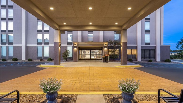 <b>Hampton Inn Somerset Exterior</b>. Images powered by <a href="https://iceportal.shijigroup.com/" title="IcePortal" target="_blank">IcePortal</a>.