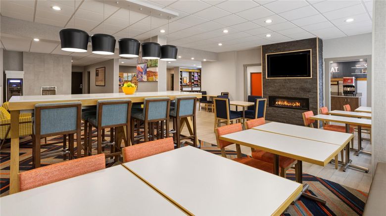 <b>Hampton Inn Somerset Restaurant</b>. Images powered by <a href="https://iceportal.shijigroup.com/" title="IcePortal" target="_blank">IcePortal</a>.
