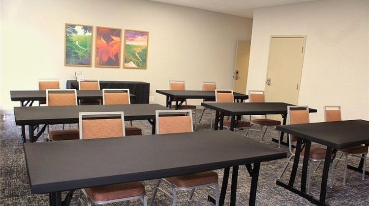 Hampton Inn Summersville Meeting