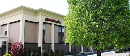 Hampton Inn Summersville Exterior
