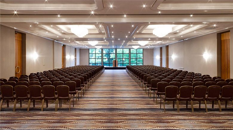 <b>Hilton Strasbourg Meeting</b>. Images powered by <a href="https://iceportal.shijigroup.com/" title="IcePortal" target="_blank">IcePortal</a>.
