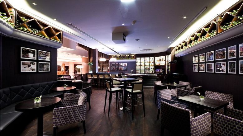 <b>Hilton Strasbourg Restaurant</b>. Images powered by <a href="https://iceportal.shijigroup.com/" title="IcePortal" target="_blank">IcePortal</a>.