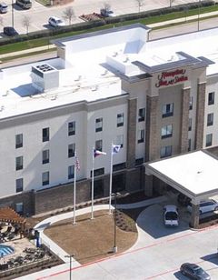 Hampton Inn & Suites/Ft Worth Arpt S