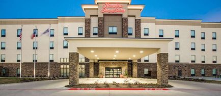 Hampton Inn & Suites/Ft Worth Arpt S Exterior
