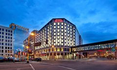 Hampton Inn & Suites Downtown