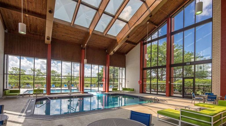 <b>DoubleTree Hilton Pittsburgh-Cranberry Pool</b>. Images powered by <a href="https://iceportal.shijigroup.com/" title="IcePortal" target="_blank">IcePortal</a>.