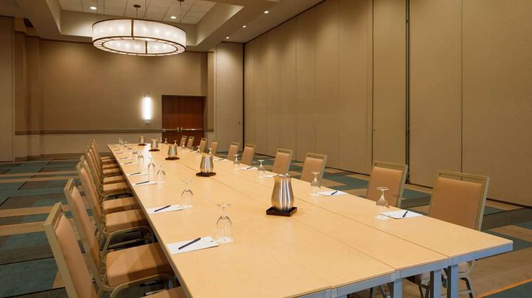 DoubleTree Hilton Pittsburgh-Cranberry Meeting