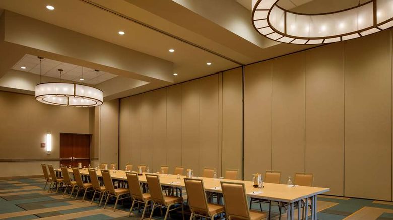 <b>DoubleTree Hilton Pittsburgh-Cranberry Meeting</b>. Images powered by <a href="https://iceportal.shijigroup.com/" title="IcePortal" target="_blank">IcePortal</a>.