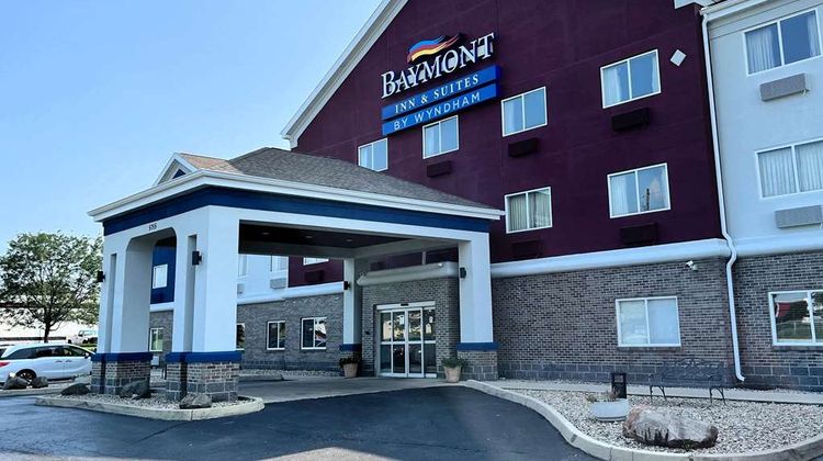 Baymont Inn & Suites Indianapolis NE Exterior