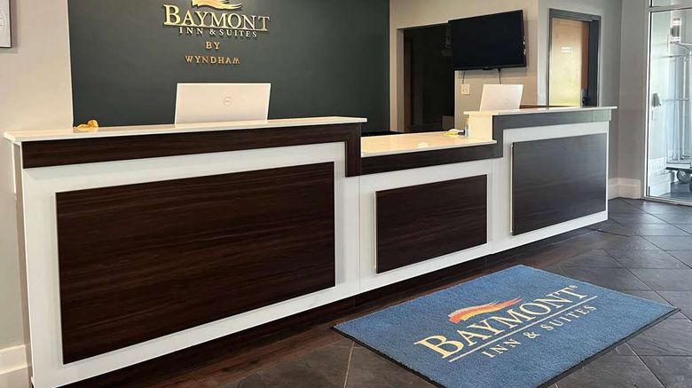 <b>Baymont Inn & Suites Indianapolis NE Lobby</b>. Images powered by <a href="https://iceportal.shijigroup.com/" title="IcePortal" target="_blank">IcePortal</a>.
