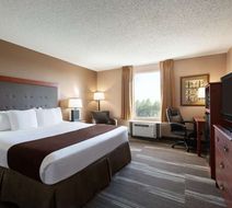 Baymont Inn/Suites Mandan Bismarck Area Room