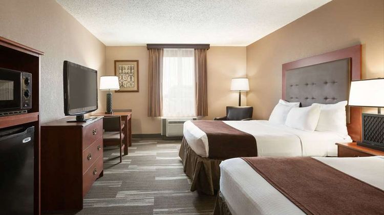 Baymont Inn/Suites Mandan Bismarck Area Room