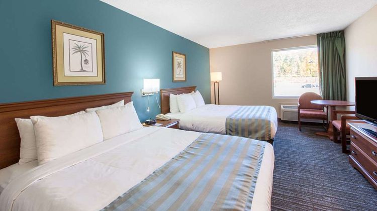 Baymont Inn & Suites Bartonsville Room