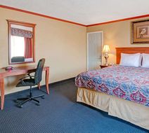 Days Inn Albuquerque Downtown Room
