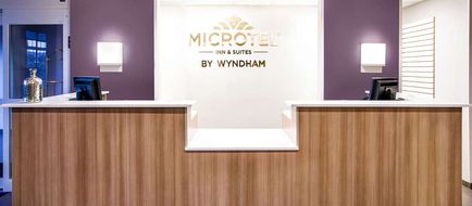 Microtel Inn & Suites by Wyndham Naples Lobby