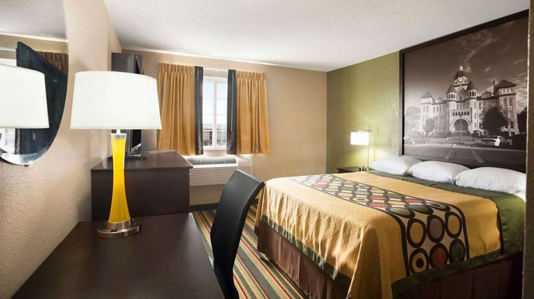 <b>Super 8 Joplin Room</b>. Images powered by <a href="https://iceportal.shijigroup.com/" title="IcePortal" target="_blank">IcePortal</a>.