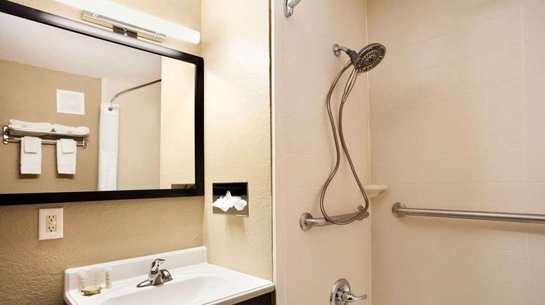 <b>Super 8 Joplin Room</b>. Images powered by <a href="https://iceportal.shijigroup.com/" title="IcePortal" target="_blank">IcePortal</a>.