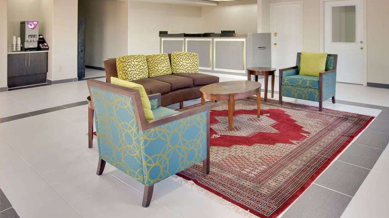 <b>Baymont by Wyndham Terrell Lobby</b>. Images powered by <a href="https://iceportal.shijigroup.com/" title="IcePortal" target="_blank">IcePortal</a>.
