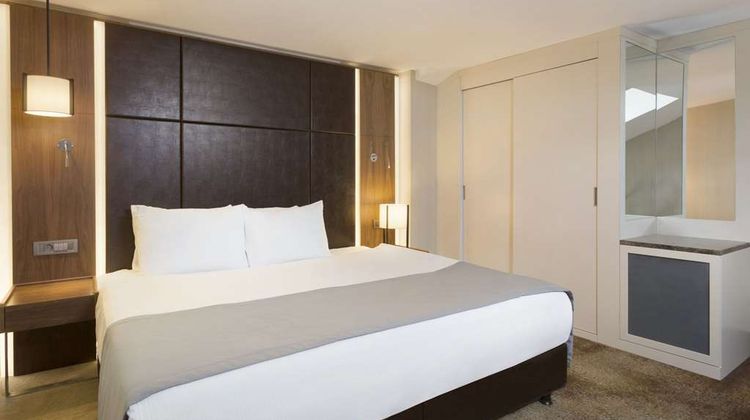 Ramada Encore Istanbul Airport Suite