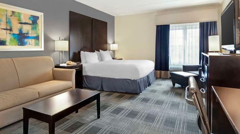 <b>Best Western Hartford Hotel & Suites Room</b>. Images powered by <a href="https://iceportal.shijigroup.com/" title="IcePortal" target="_blank">IcePortal</a>.