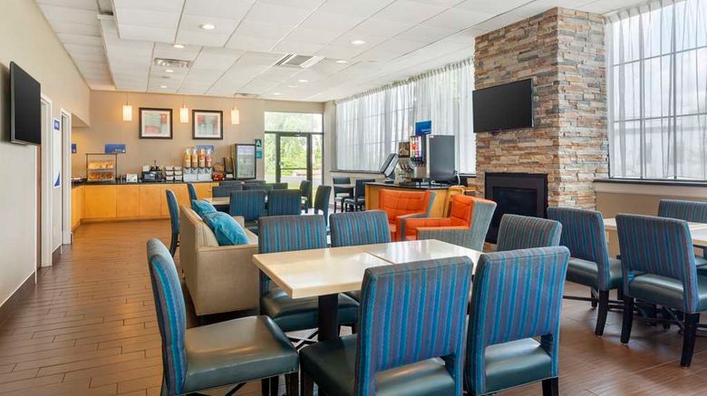<b>Best Western Hartford Hotel & Suites Restaurant</b>. Images powered by <a href="https://iceportal.shijigroup.com/" title="IcePortal" target="_blank">IcePortal</a>.