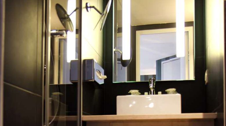 <b>Best Western Hotel Opera Drouot Room</b>. Images powered by <a href="https://iceportal.shijigroup.com/" title="IcePortal" target="_blank">IcePortal</a>.
