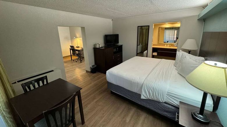 <b>Wyndham Garden Ann Arbor Room</b>. Images powered by <a href="https://iceportal.shijigroup.com/" title="IcePortal" target="_blank">IcePortal</a>.