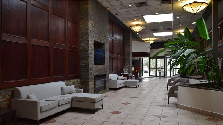 Wyndham Garden Ann Arbor Lobby